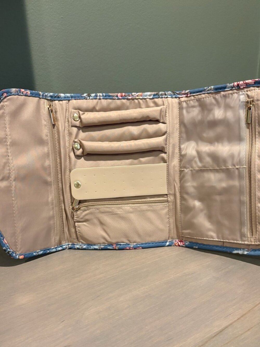 BAGSMART Flower Bird Travel Jewelry Organizer